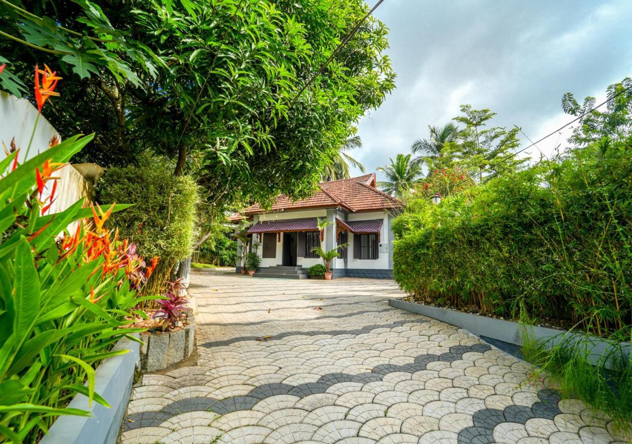 Pop Tavern Kovalam Beach Villa By Voye Homes Exterior foto